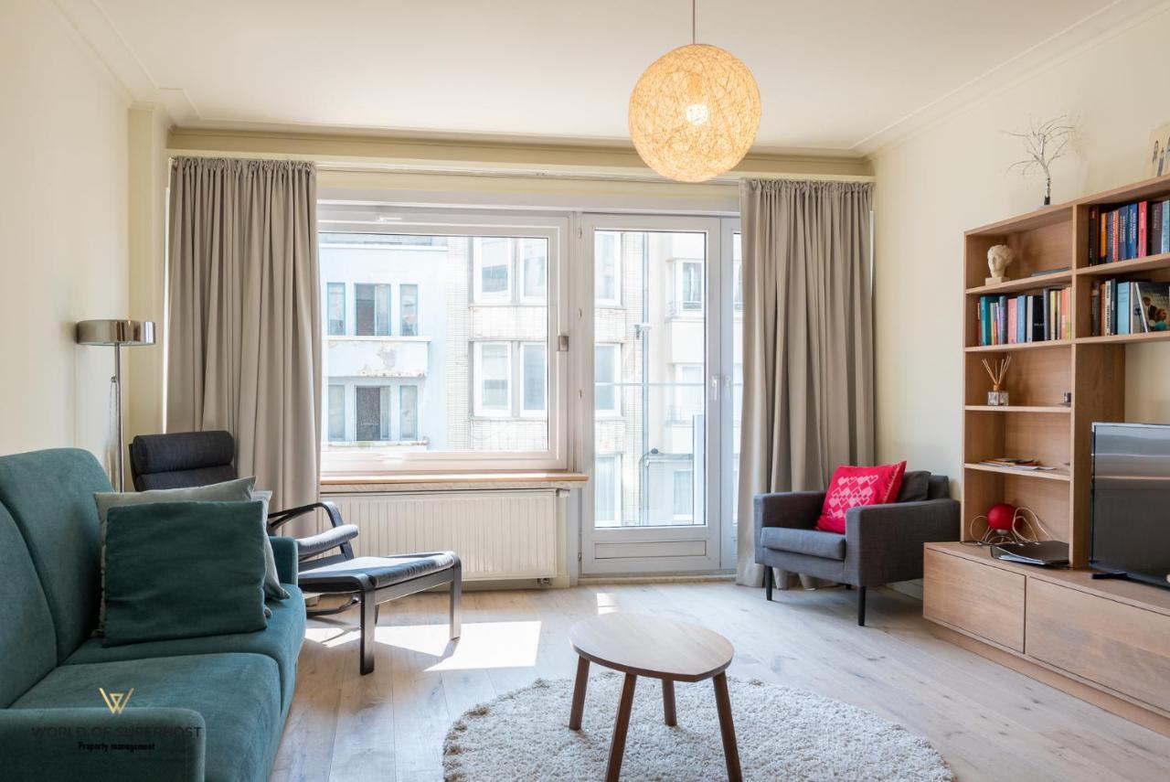 Helene, Appartement Vlakbij Het Strand Остенде Экстерьер фото